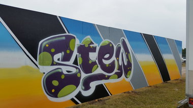 Graffiti Wall - Photo by dumberone