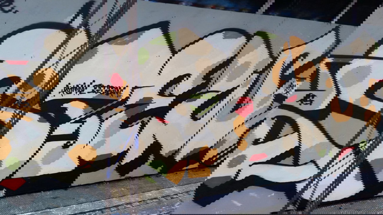 Graffiti Wall - Photo by dumberone