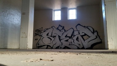 Graffiti Wall - Photo by dumberone