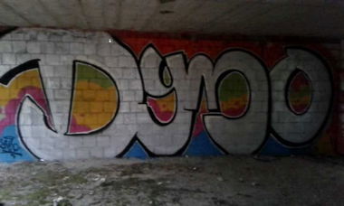Graffiti Bombing - Photo by dymsoon (2014)