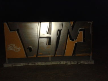 Graffiti Bombing - Photo by dymsoon (2014)