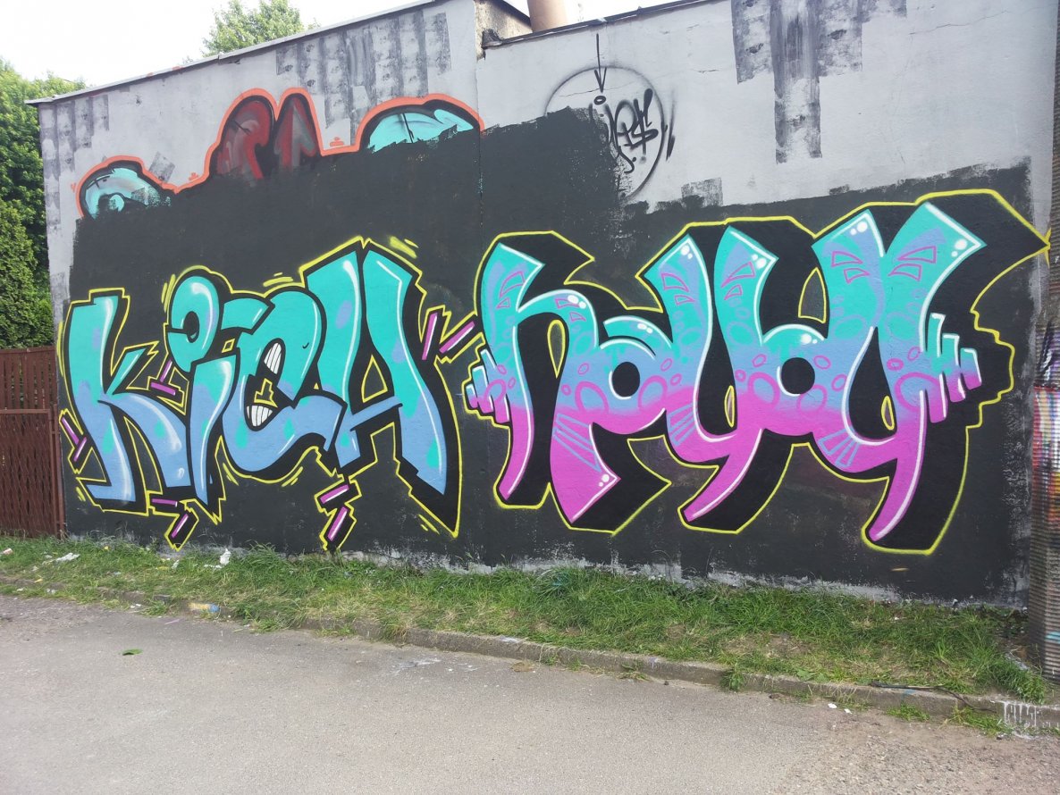 Graffiti Wall - Photo by dzik - kich, hayog, Wild