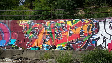 Graffiti Wall - Photo by dzik - hayog, wild