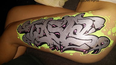 Graffiti Sketch - Photo by edding3000 - tesla (2014)