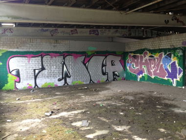 Graffiti Wall in Germany - Photo by edding3000 - Shole, Tesla (2013)