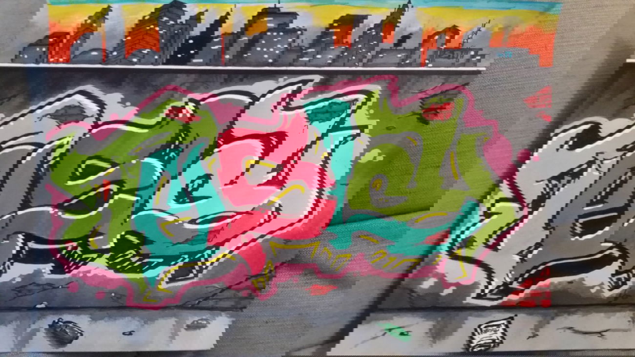 Graffiti Sketch - Photo by edding3000 - tesla (2014)