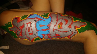 Graffiti Sketch - Photo by edding3000 - tesla (2014)