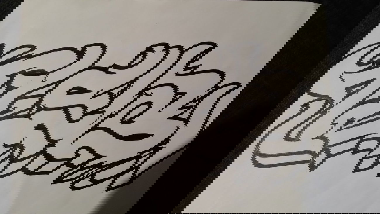 Graffiti Sketch - Photo by edding3000 - tesla (2014)