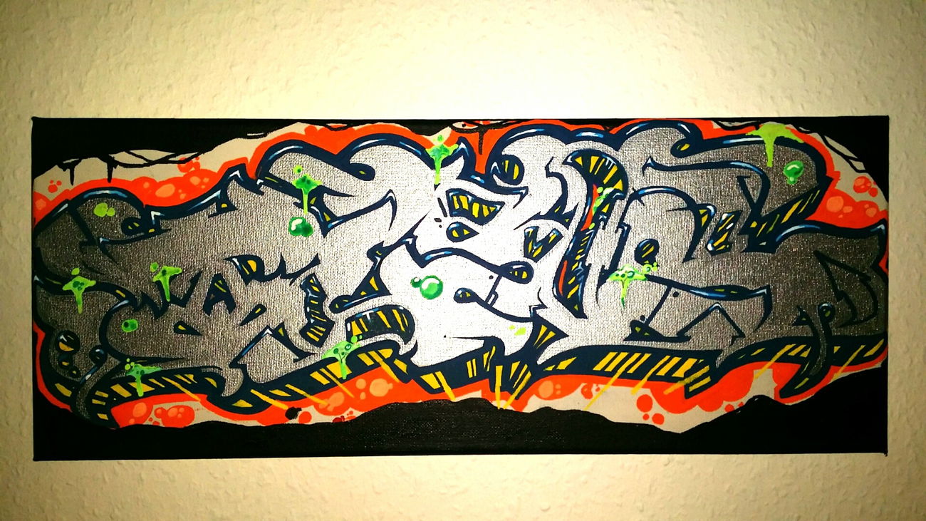 Graffiti Sketch - Photo by edding3000 - tesla (2015)