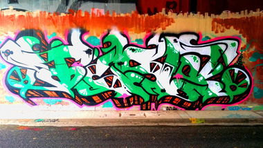 Graffiti Wall - Photo by edding3000 - tesla (2015)