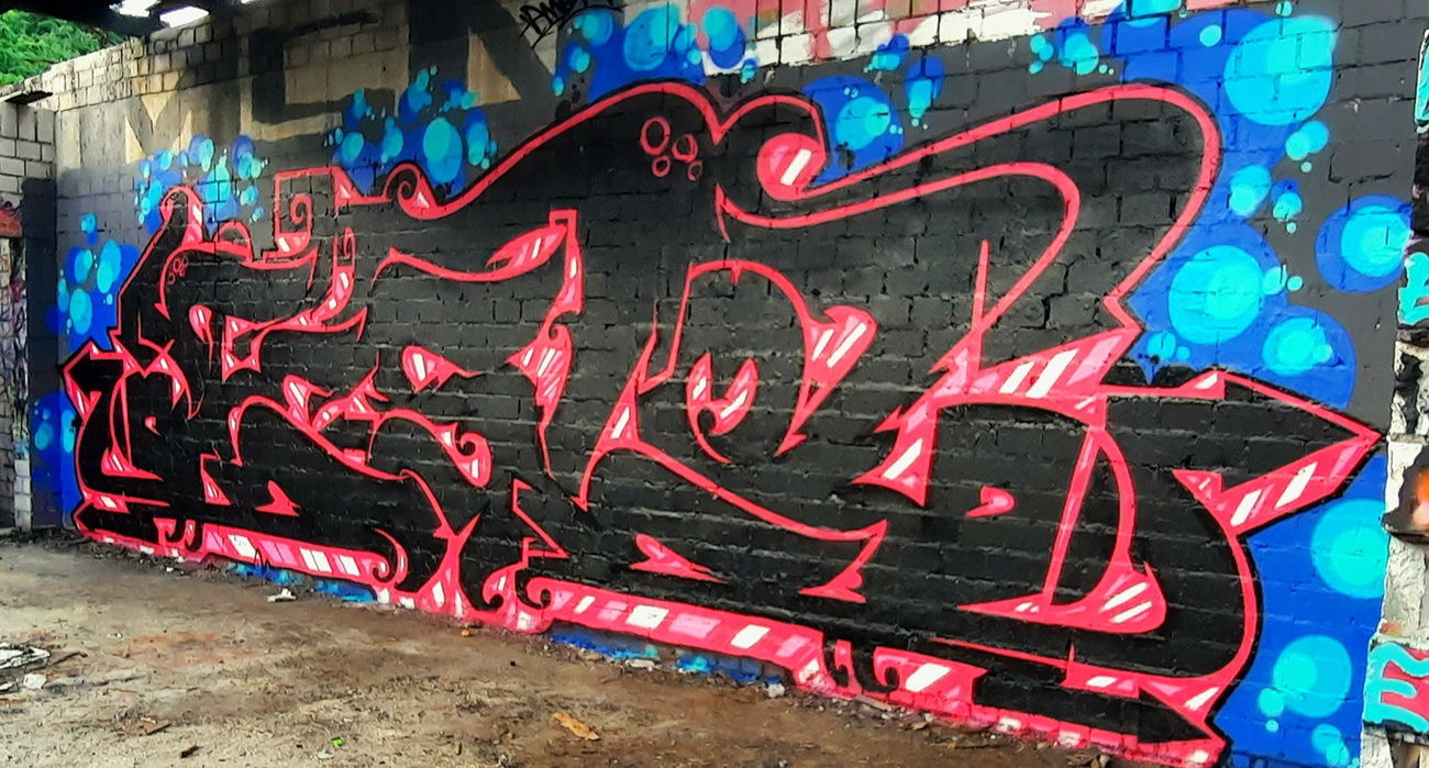 Graffiti Wall - Photo by edding3000 (2021)