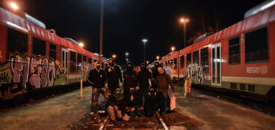 Graffiti Artwork - Photo by edson