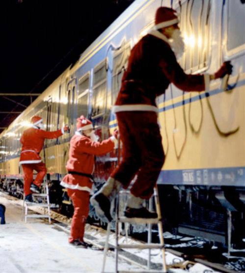 Graffiti Artwork - Photo by edson