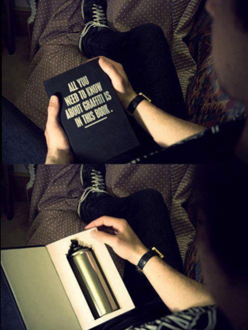 Graffiti Artwork - Photo by edson