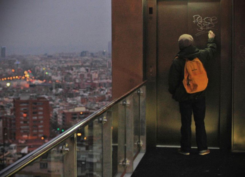 Graffiti Artwork - Photo by edson