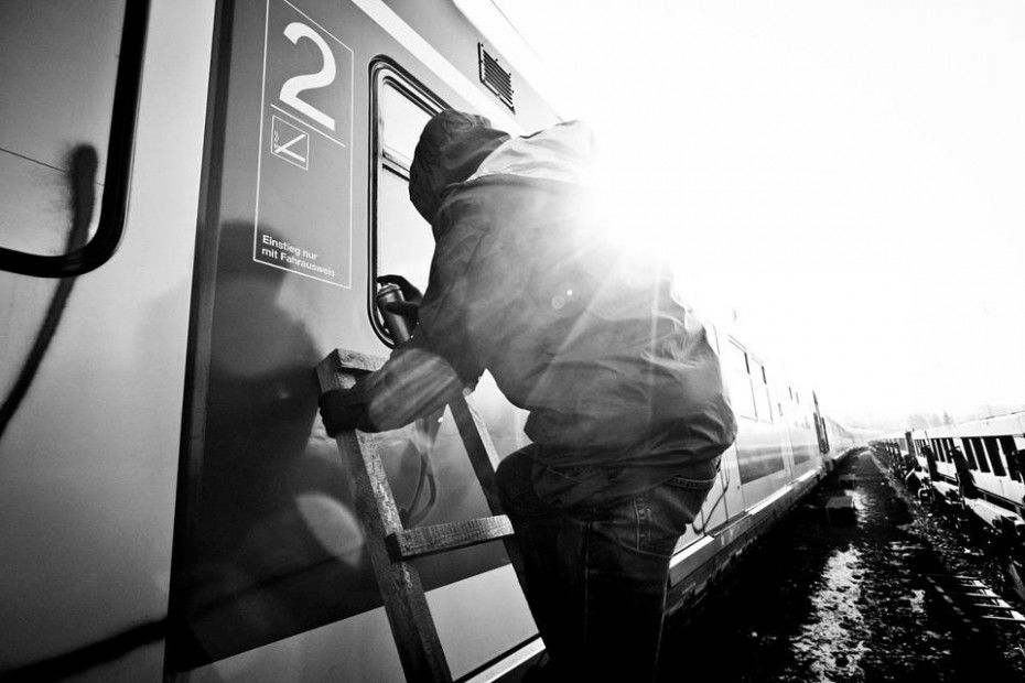 Graffiti Artwork - Photo by edson