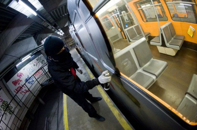 Graffiti Artwork - Photo by edson