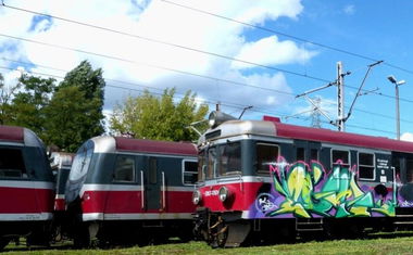 Graffiti Train - Photo by edson