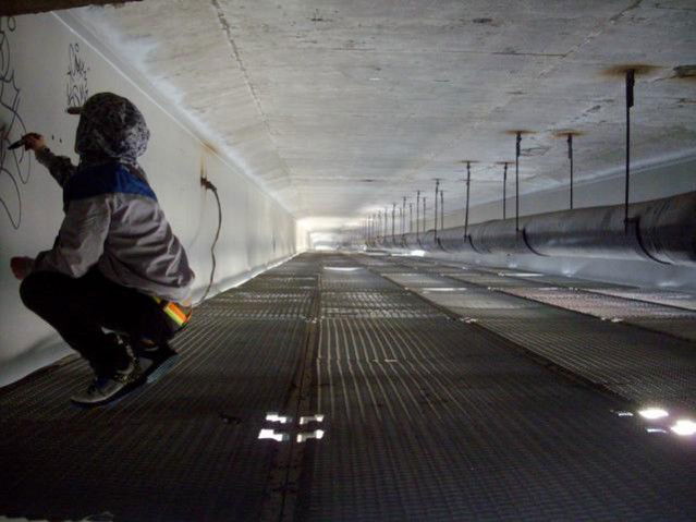 Graffiti Artwork - Photo by edson