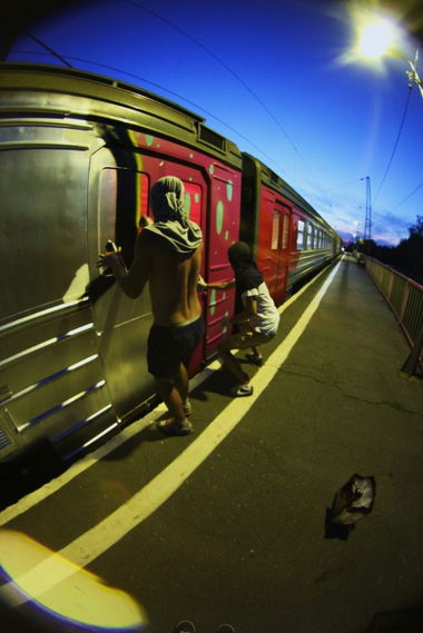 Graffiti Artwork - Photo by edson