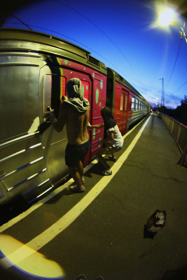 Graffiti Artwork - Photo by edson