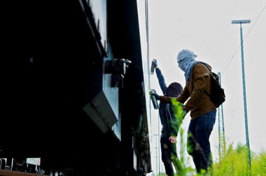 Graffiti Artwork - Photo by edson