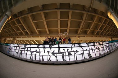 Graffiti Train - Photo by edson