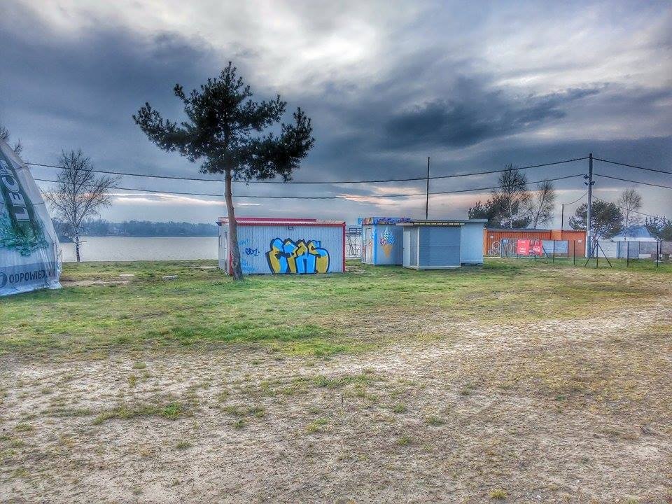 Graffiti Bombing in Gliwice - Photo by edson - edas, edson, ed1 (2014)