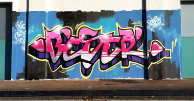 Graffiti Wall - Photo by egal098 - beser, ong
