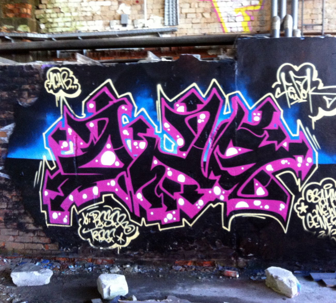 Graffiti Wall - Photo by egal098 - ong