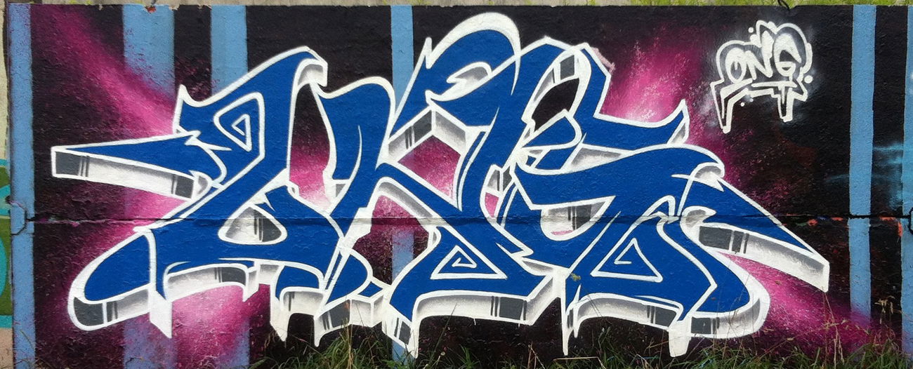 Graffiti Wall - Photo by egal098 - ong