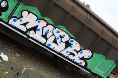Graffiti Train - Photo by eiersalat - mash/köln (2013)