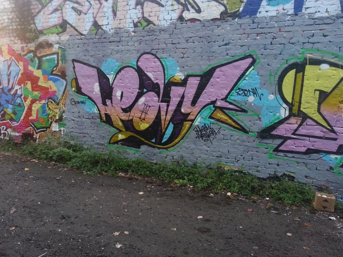 Graffiti Wall - Photo by eiersalat - köln