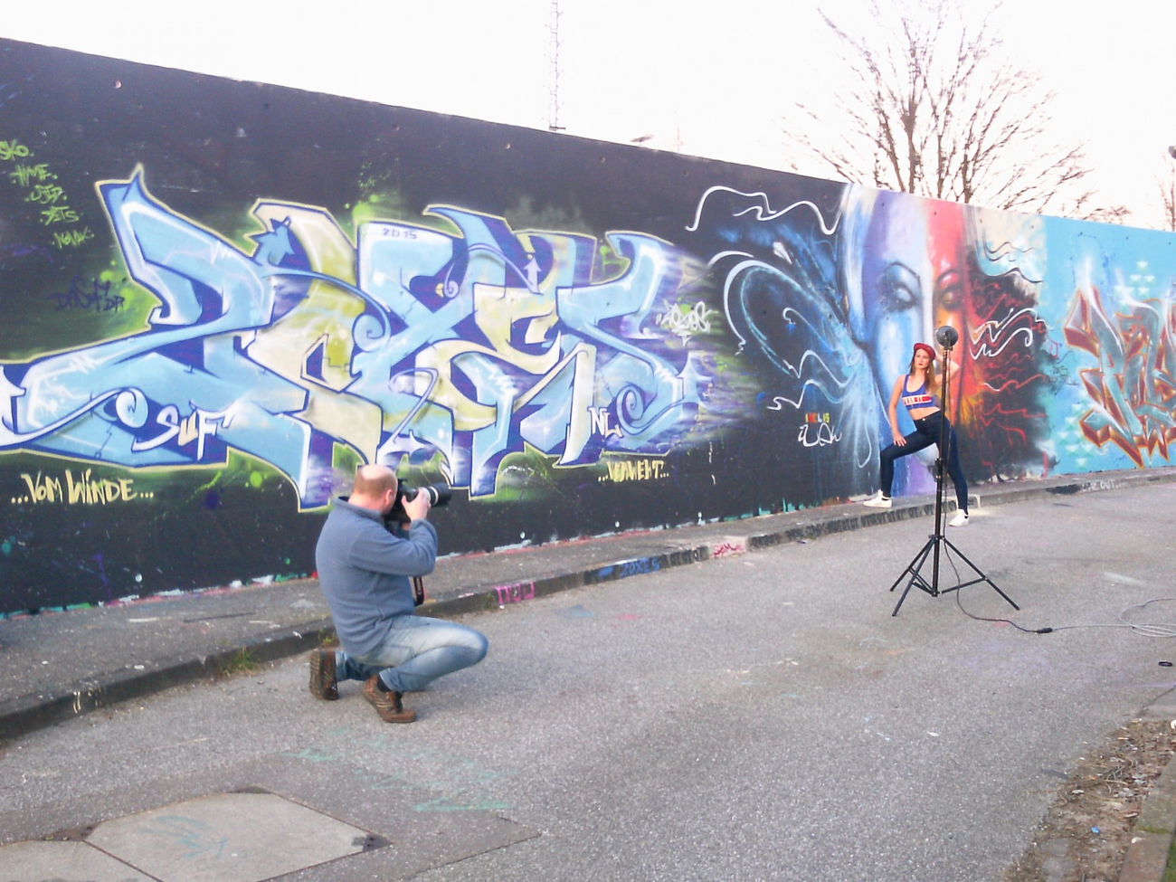 Graffiti Wall - Photo by ekszer - zoxes
