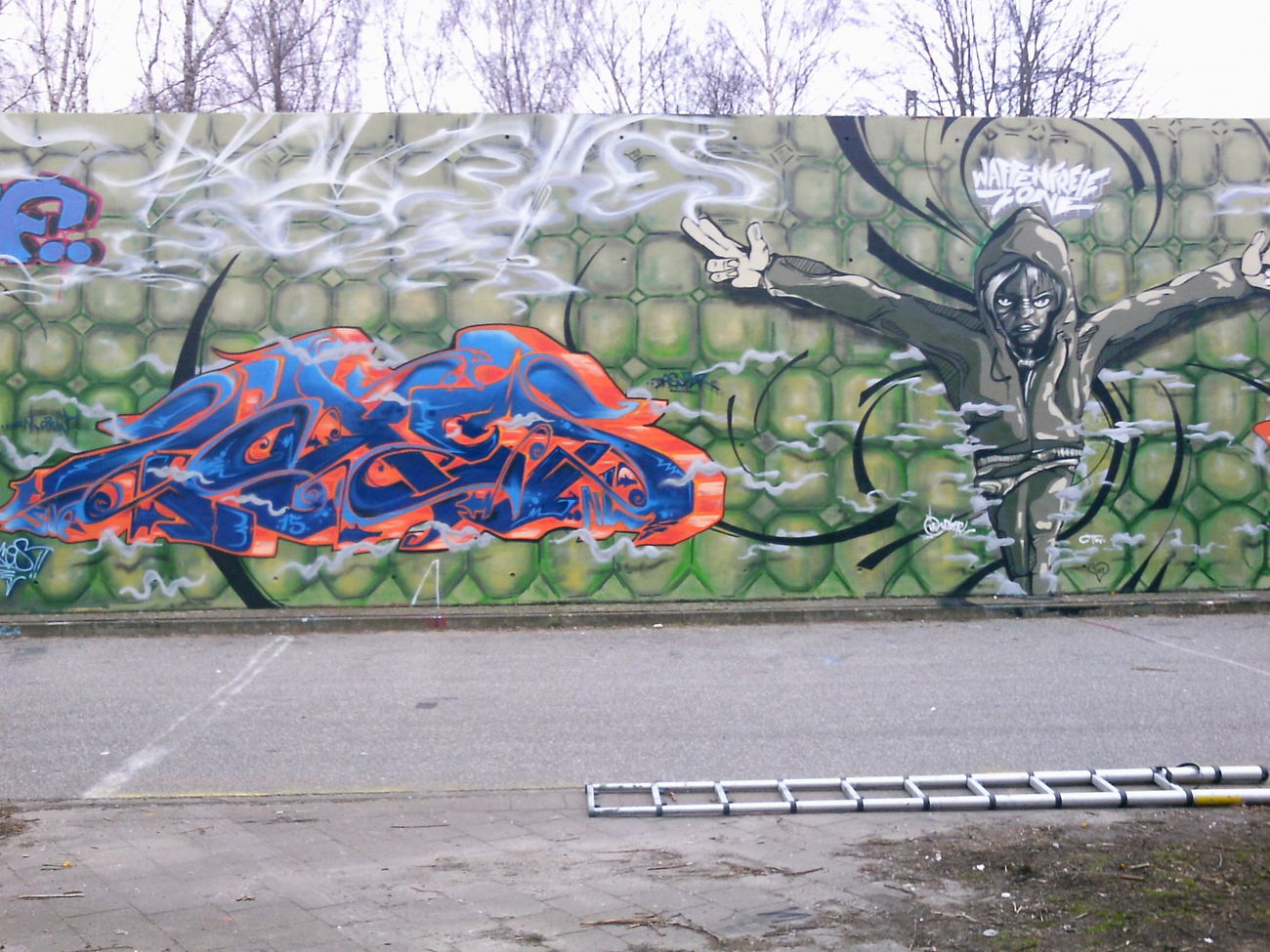 Graffiti Wall - Photo by ekszer - zoxes, tarus