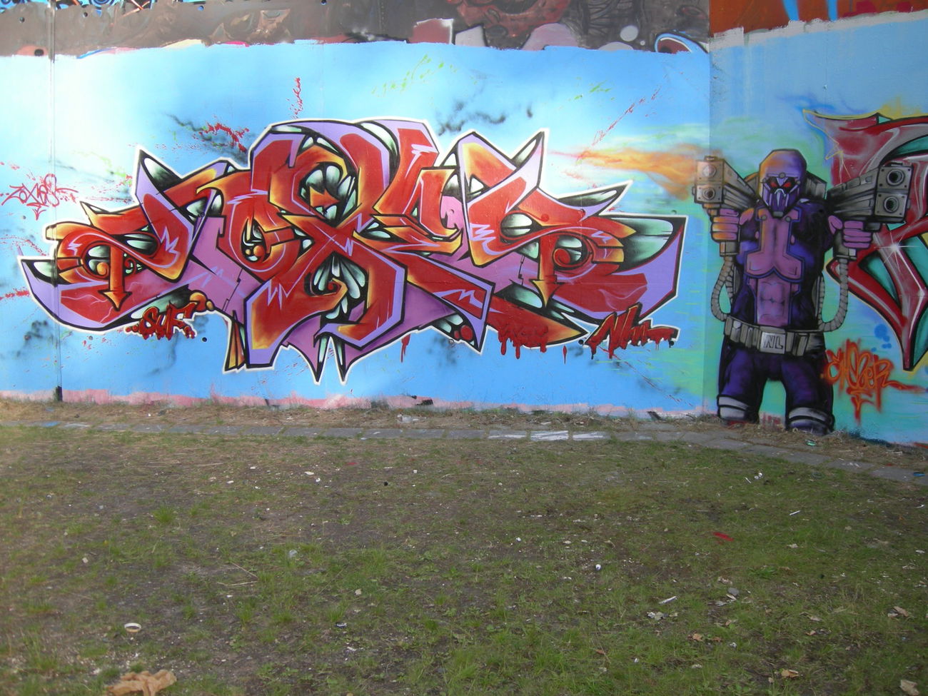 Graffiti Wall - Photo by ekszer - zoxes, suf, Hamburg (2014)