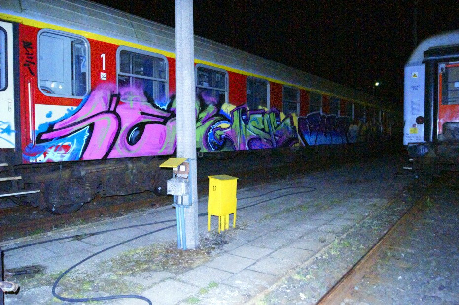 Graffiti Train in Moczyd?ów - Photo by eliano1 - elia, blef, neos