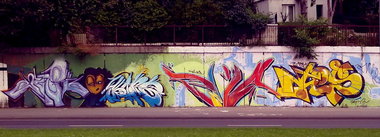 Graffiti Wall in Wa?y B - Photo by eliano1 (2011)