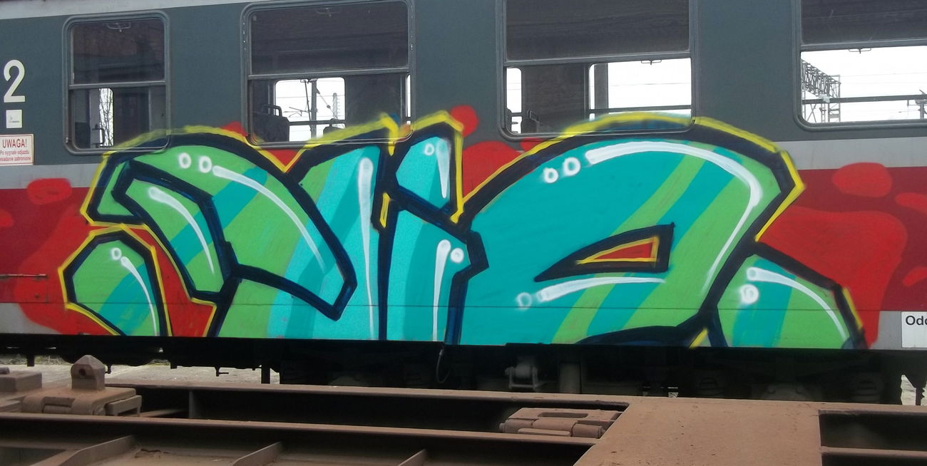 Graffiti in Warsaw - Photo by eliano1 - poland, hardcore, unfinished (2016)