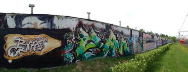Graffiti Wall - Photo by em - em, line (2013)