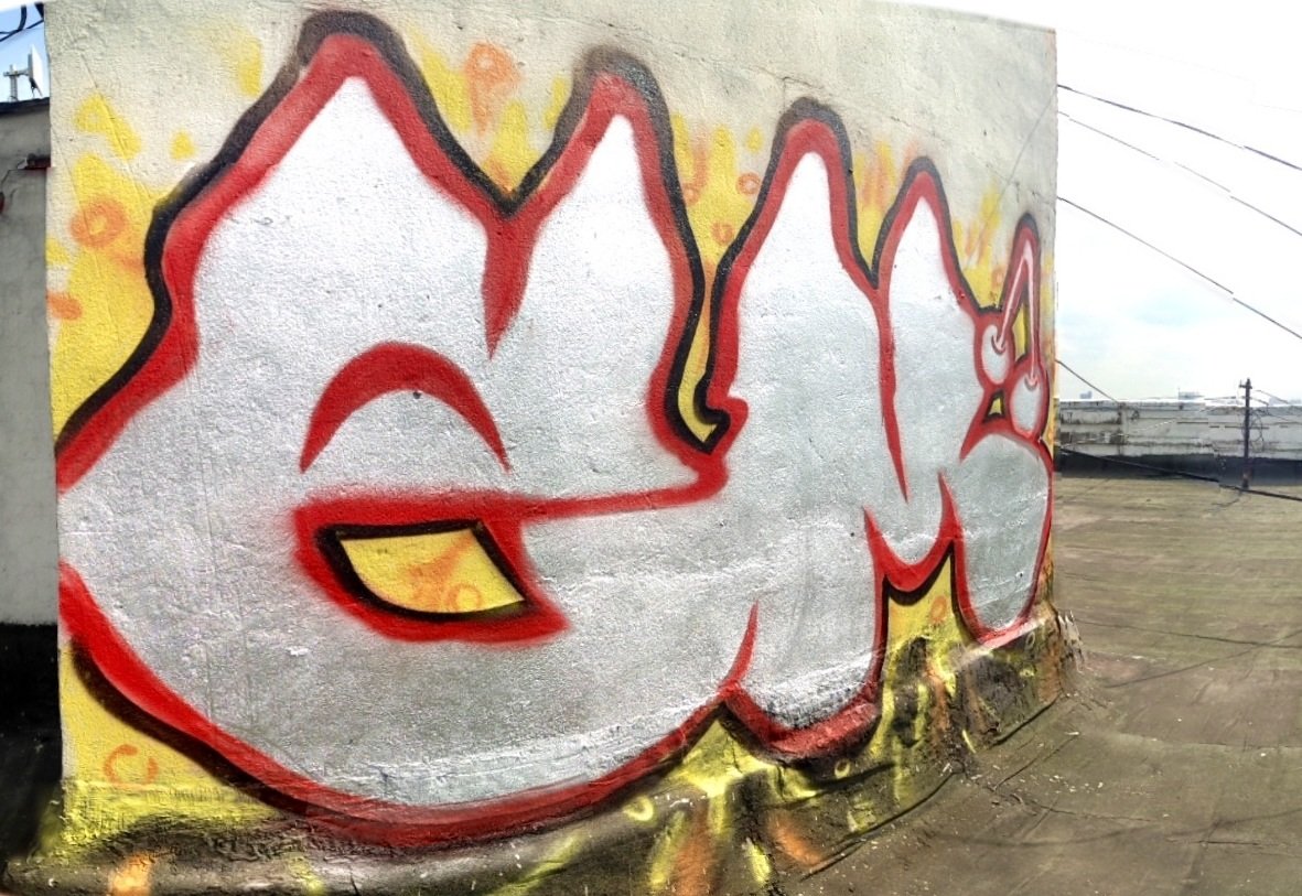 Graffiti Wall - Photo by em - Rooftop (2012)