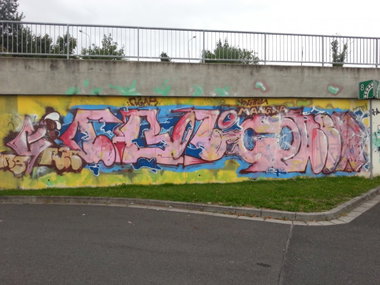 Graffiti Wall - Photo by emilyerdbeere - ?
