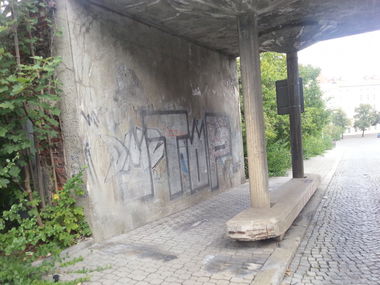 Graffiti Bombing - Photo by emilyerdbeere - top, praha