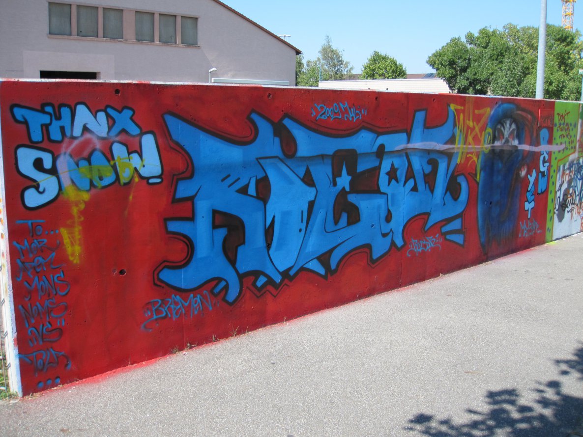 Graffiti Wall - Photo by emilyerdbeere - rocor, karlsruhe