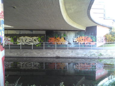 Graffiti Wall - Photo by emilyerdbeere