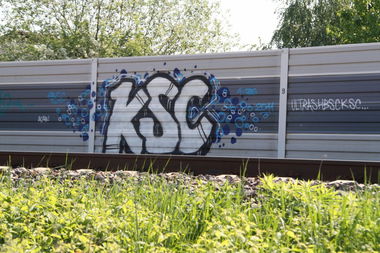 Graffiti Bombing - Photo by emilyerdbeere - ksc, ultras, karlsruhe