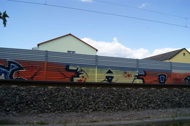 Graffiti Bombing - Photo by emilyerdbeere - 180, karlsruhe