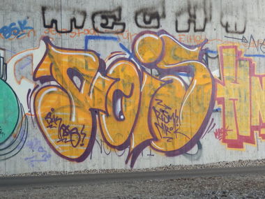 Graffiti Wall - Photo by emilyerdbeere - nois, fbs, slk