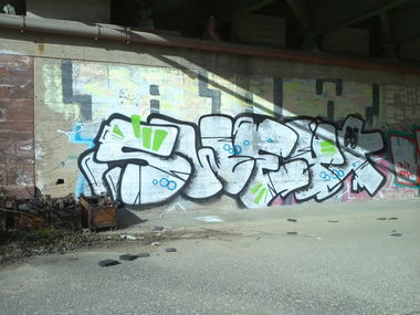 Graffiti Wall - Photo by emilyerdbeere - swey, baw, karlsruhe