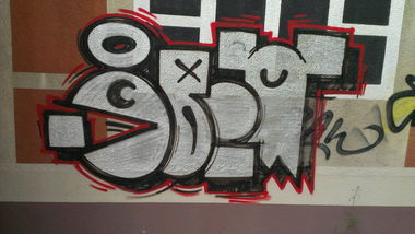 Graffiti Wall - Photo by emilyerdbeere - 8bit, karlsruhe